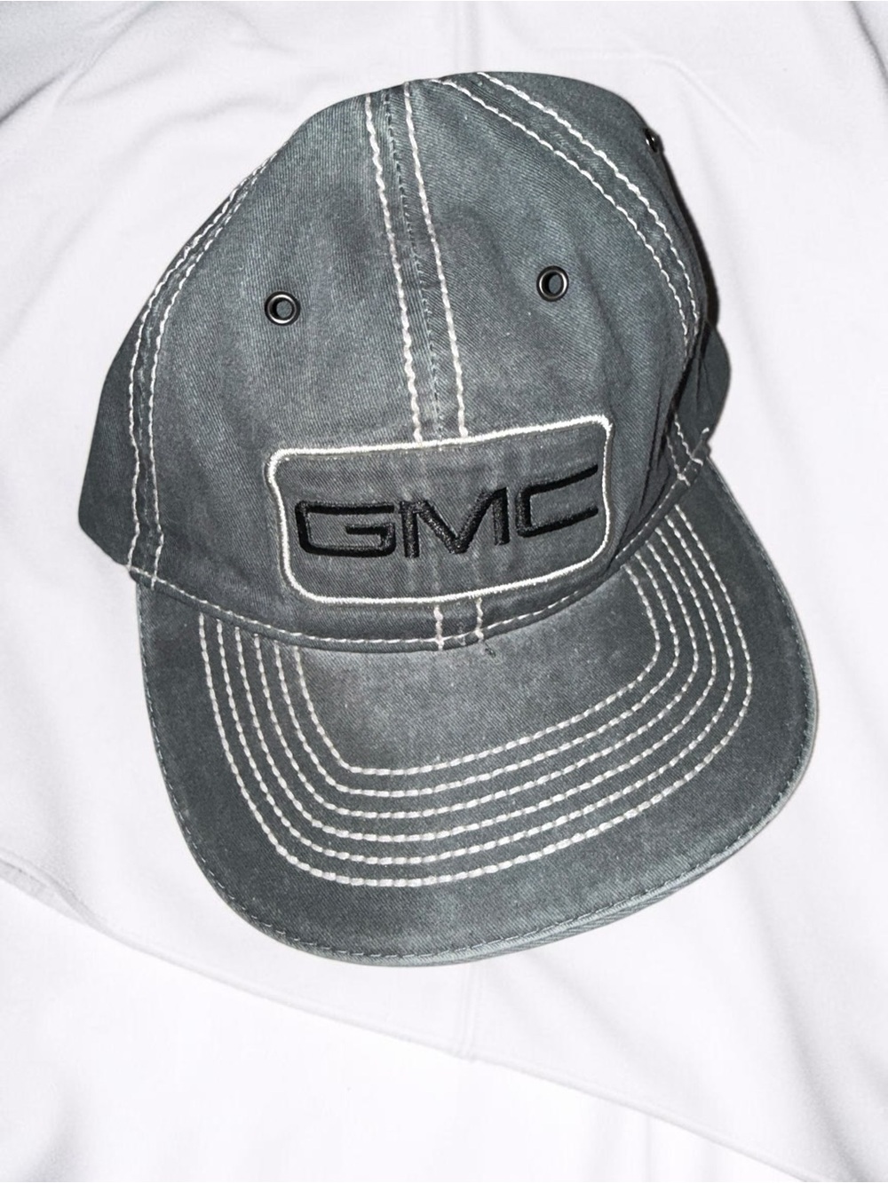 Men’s Washed Gray Logo Baseball Cap